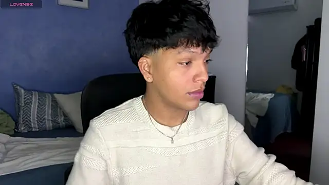 Snapshot of Xander_bonnet1 chatting on October 15, 2025, 12:46 pm Xander bonnet1 online show from October 15, 2025, 12:46 pm