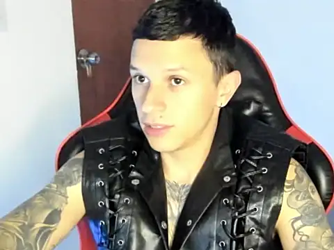 goodboy69l online show from May 6, 2026, 11:53 pm
