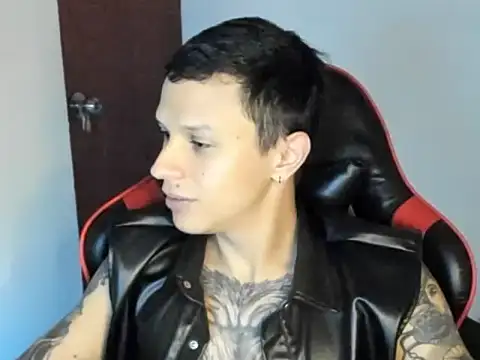 goodboy69l online show from June 25, 2026, 3:28 pm