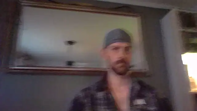 Snapshot of mrHardFox chatting on October 10, 2025, 10:16 am mrHardFox online show from October 10, 2025, 10:16 am