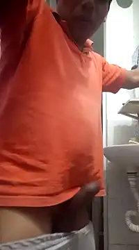 Snapshot of activo202 chatting on December 7, 2024, 7:32 am activo202 online show from December 7, 2024, 7:32 am