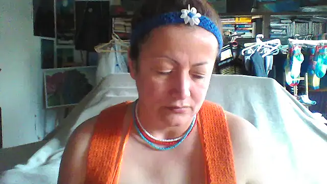 Snapshot of MariaAnaSunshine chatting on March 16, 2026, 6:06 am MariaAnaSunshine online show from March 16, 2026, 6:06 am