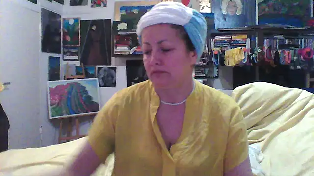 MariaAnaSunshine online show from January 16, 2026, 7:51 pm