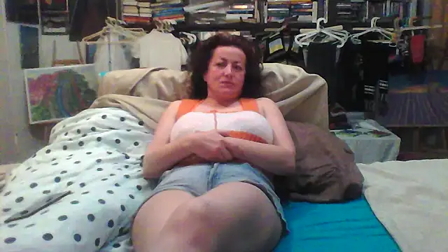 Snapshot of MariaAnaSunshine chatting on March 8, 2026, 7:39 pm MariaAnaSunshine online show from March 8, 2026, 7:39 pm