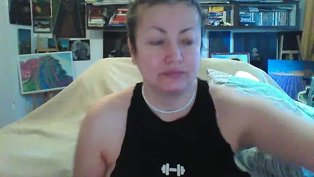 Snapshot of MariaAnaSunshine chatting on February 9, 2026, 7:39 am MariaAnaSunshine online show from February 9, 2026, 7:39 am