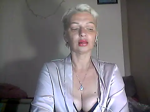 MaryJane441 online show from June 17, 2026, 8:19 pm