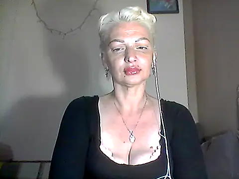 MaryJane441 online show from June 12, 2026, 8:17 pm