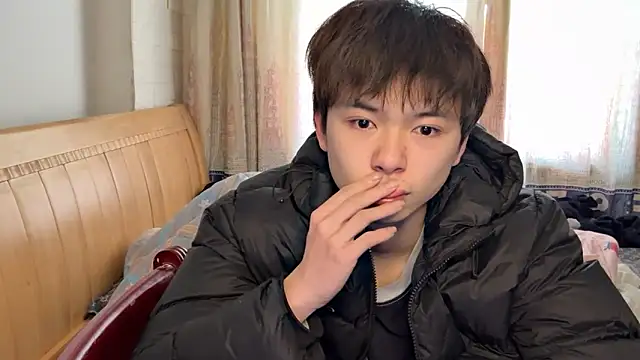 Snapshot of xiaottt1918 chatting on January 26, 2025, 5:34 am xiaottt1918 online show from January 26, 2025, 5:34 am