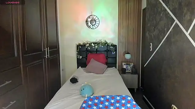 SexyNaf online show from February 4, 2026, 7:09 pm