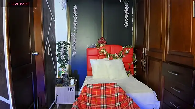 Snapshot of SexyNaf chatting on December 3, 2025, 7:13 pm SexyNaf online show from December 3, 2025, 7:13 pm