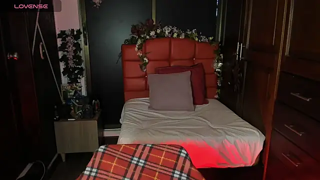 SexyNaf online show from January 17, 2026, 7:06 pm