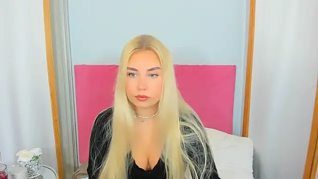 KristyHoney online show from February 3, 2025, 6:13 am