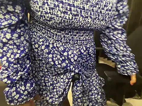 Snapshot of SamairAhh chatting on January 21, 2025, 5:41 pm SamairAhh online show from January 21, 2025, 5:41 pm