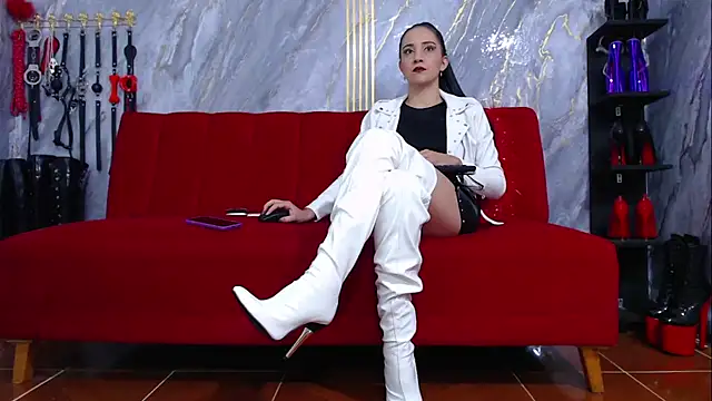 Snapshot of KatyMore_ chatting on April 18, 2026, 3:14 pm KatyMore online show from April 18, 2026, 3:14 pm