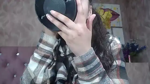 AnnieSoul online show from October 14, 2025, 2:39 pm