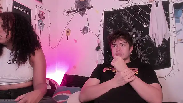 Snapshot of hothoneychile chatting on November 25, 2025, 3:01 pm hothoneychile online show from November 25, 2025, 3:01 pm