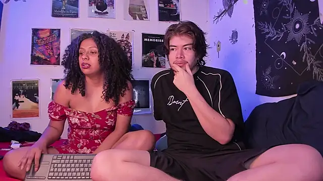 hothoneychile online show from April 29, 2026, 2:49 am