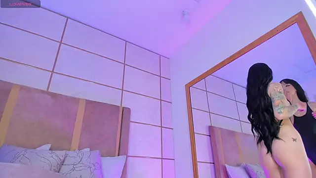 Snapshot of Kittenmeuw chatting on February 7, 2025, 4:16 am Kittenmeuw online show from February 7, 2025, 4:16 am