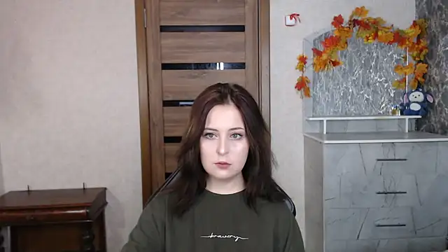 Kristy-Max online show from October 17, 2025, 8:32 pm