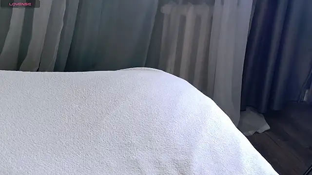 Snapshot of SunnyRisha chatting on October 6, 2025, 5:19 am SunnyRisha online show from October 6, 2025, 5:19 am