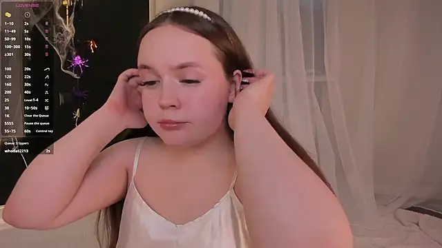 Snapshot of SunnyRisha chatting on November 1, 2025, 5:25 am SunnyRisha online show from November 1, 2025, 5:25 am