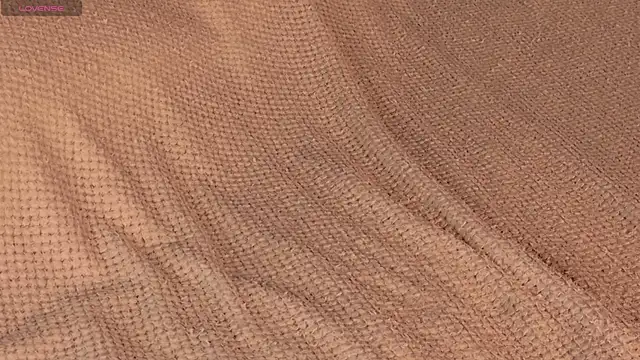 Snapshot of SunnyRisha chatting on October 19, 2025, 5:21 am SunnyRisha online show from October 19, 2025, 5:21 am