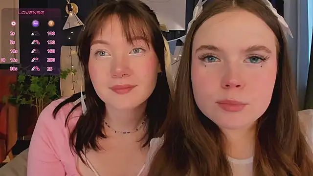 Snapshot of SunnyRisha chatting on March 15, 2025, 6:03 am SunnyRisha online show from March 15, 2025, 6:03 am