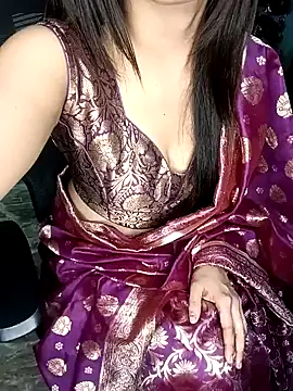 Snapshot of Nepali-queen chatting on January 15, 2025, 7:01 pm Nepali-queen online show from January 15, 2025, 7:01 pm