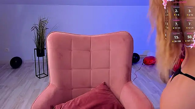 Snapshot of CherieDane chatting on February 21, 2026, 1:13 pm CherieDane online show from February 21, 2026, 1:13 pm