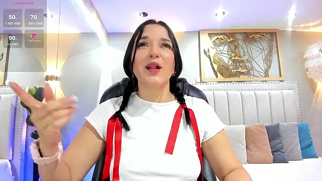  EmilyJireh  online show from July 19, 2026, 12:13 pm