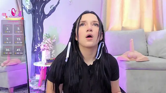  EmilyJireh  online show from January 6, 2026, 4:55 pm