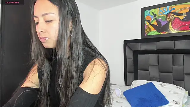 Snapshot of tatiana_valencia chatting on February 23, 2025, 12:48 pm tatiana valencia online show from February 23, 2025, 12:48 pm