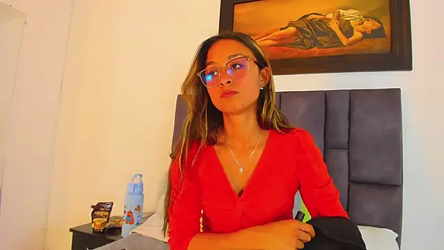 tatiana valencia online show from June 8, 2026, 6:52 pm