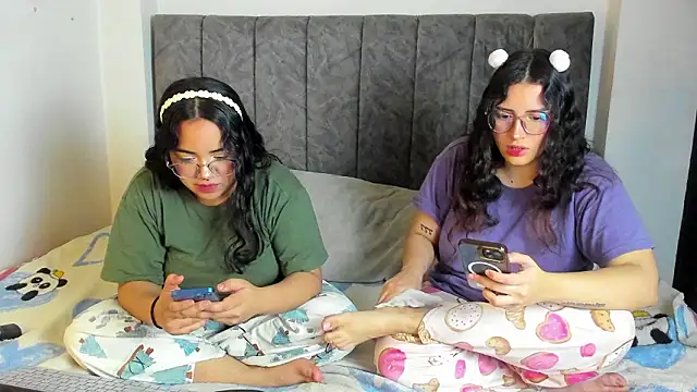 maddie-and-chelsea- online show from March 13, 2026, 9:14 am