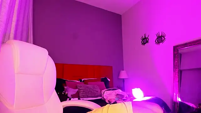 Snapshot of Giovanna_oliveira chatting on November 25, 2025, 5:52 am Giovanna oliveira online show from November 25, 2025, 5:52 am