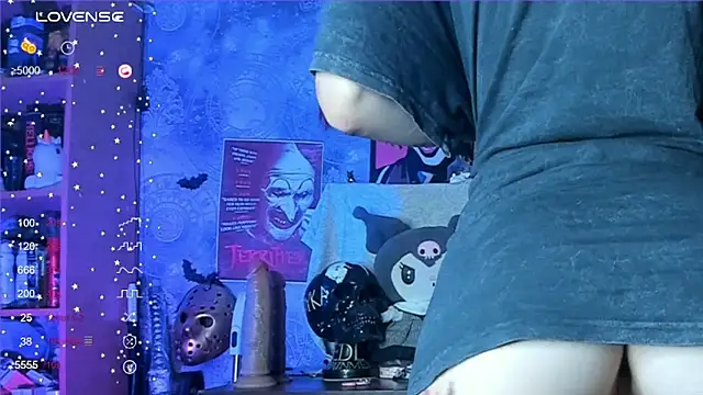 Snapshot of KuromiRacer_ chatting on September 19, 2025, 7:07 pm KuromiRacer online show from September 19, 2025, 7:07 pm
