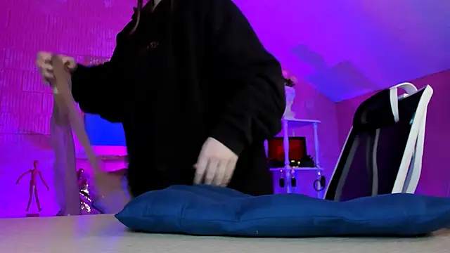 footfetish baby online show from December 4, 2025, 12:48 pm