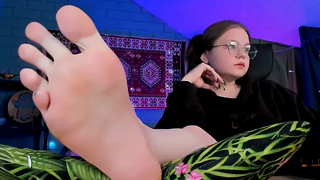 footfetish baby online show from February 11, 2026, 5:46 pm