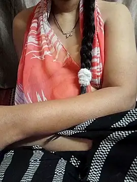 Rani34b online show from November 11, 2025, 9:04 am