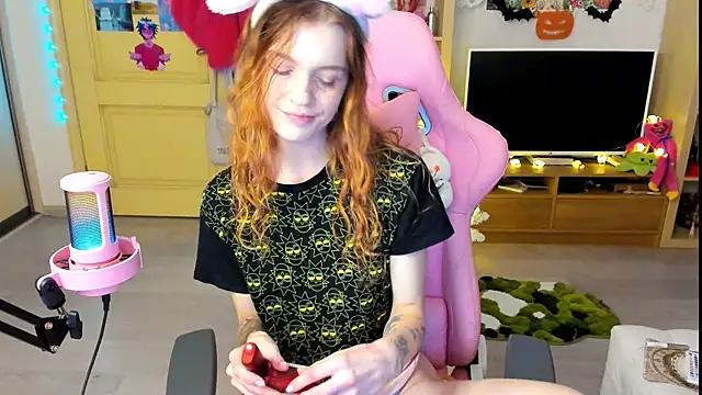 Snapshot of Sunny_Elly chatting on December 5, 2025, 3:21 pm Sunny Elly online show from December 5, 2025, 3:21 pm