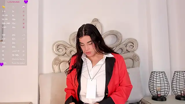 Snapshot of Victoria_vallejo_ chatting on March 12, 2025, 11:43 am Victoria vallejo  online show from March 12, 2025, 11:43 am