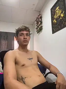 cristofer 988 online show from July 22, 2026, 7:49 pm