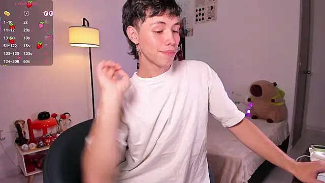 Snapshot of angel_bless19 chatting on November 21, 2025, 10:31 pm angel bless19 online show from November 21, 2025, 10:31 pm