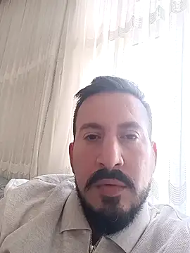 Snapshot of Karizmatikman chatting on March 16, 2026, 3:26 pm Karizmatikman online show from March 16, 2026, 3:26 pm