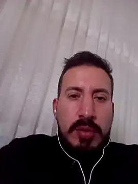 Snapshot of Karizmatikman chatting on March 18, 2026, 12:47 am Karizmatikman online show from March 18, 2026, 12:47 am