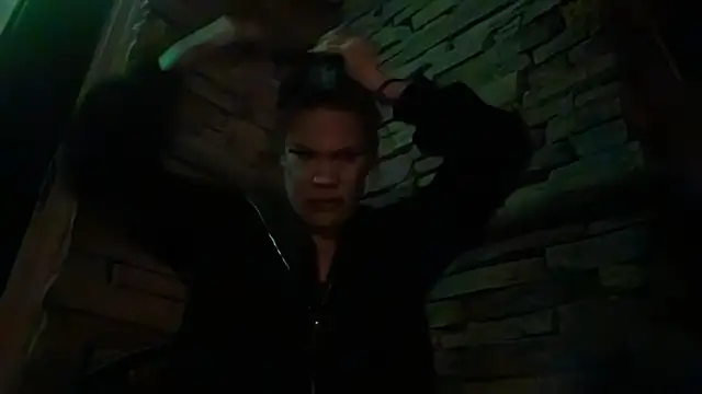 Snapshot of RavenRayyy chatting on October 30, 2025, 6:23 am RavenRayyy online show from October 30, 2025, 6:23 am