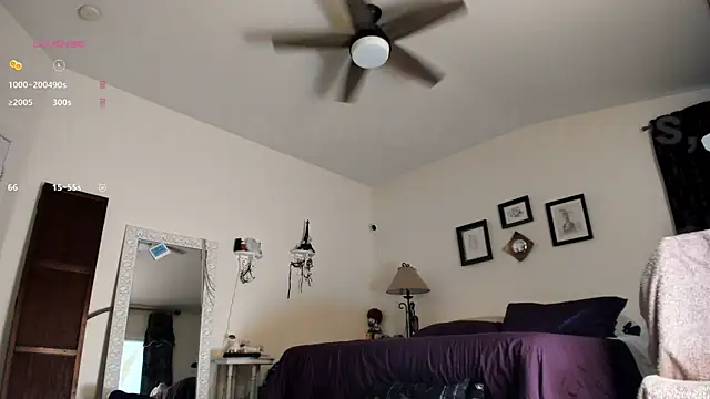 Peaches N Kreme online show from February 24, 2025, 11:30 pm