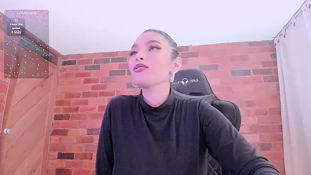 paulinabarnett- online show from December 11, 2024, 1:58 am