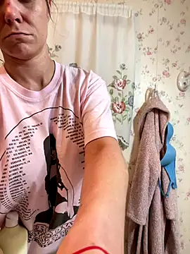 Snapshot of hotNReady6969 chatting on September 25, 2025, 5:46 am hotNReady6969 online show from September 25, 2025, 5:46 am