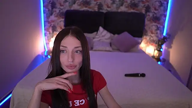 Alice Arwen online show from November 6, 2025, 2:54 pm